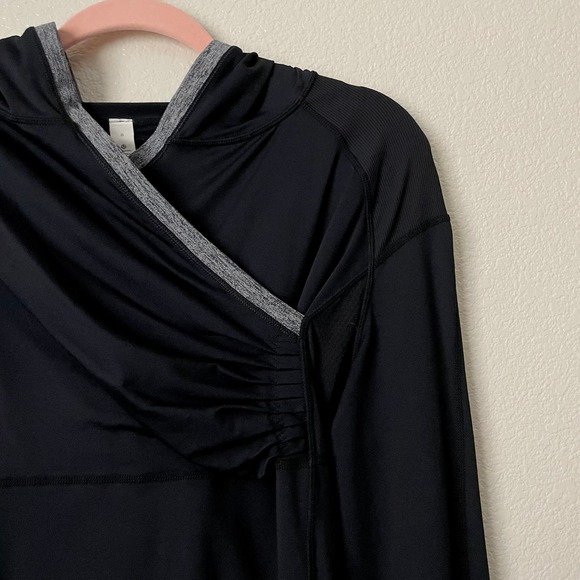 Lululemon Hoodie Womens Size 8 Black Gray Run for Your Life Cross Train Pullover - Picture 6 of 13